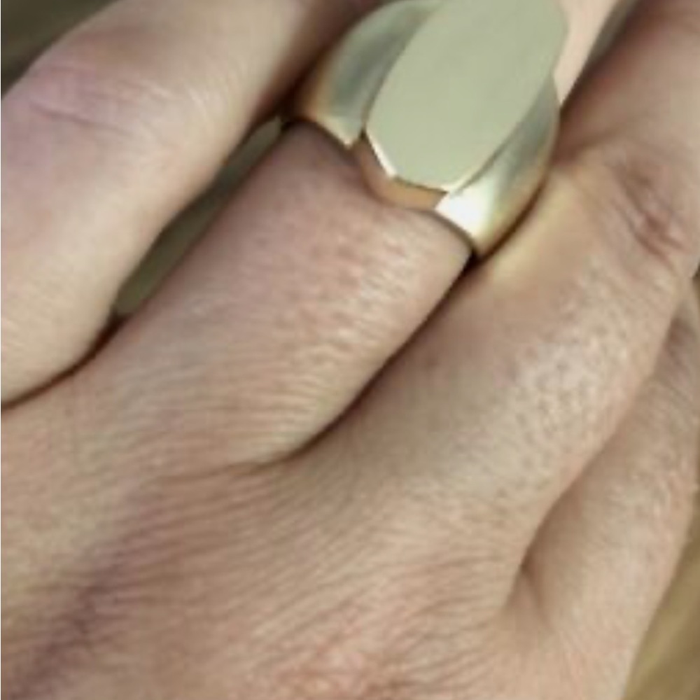 Kendra Scott Gold Ring